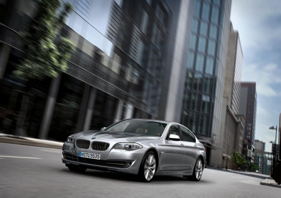  BMW 5-Series 2010 года  (фото 93 из 117)